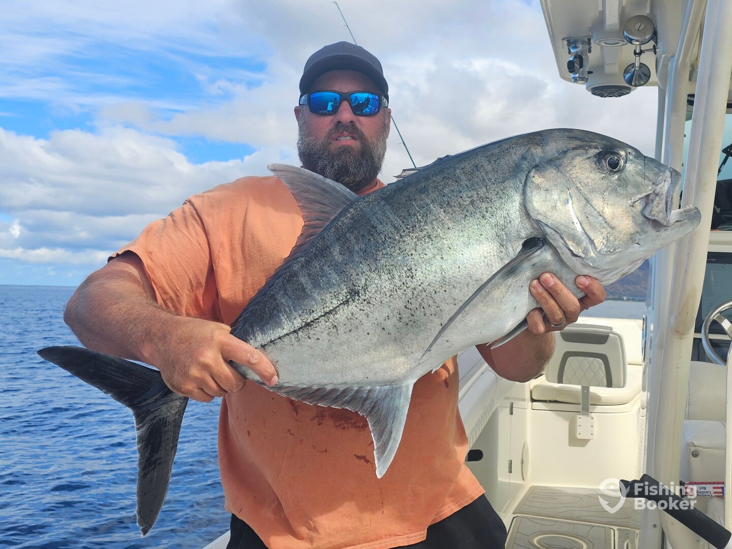 Giant Trevally (Ulua) and Jobfish (Uku) off Ko Olina