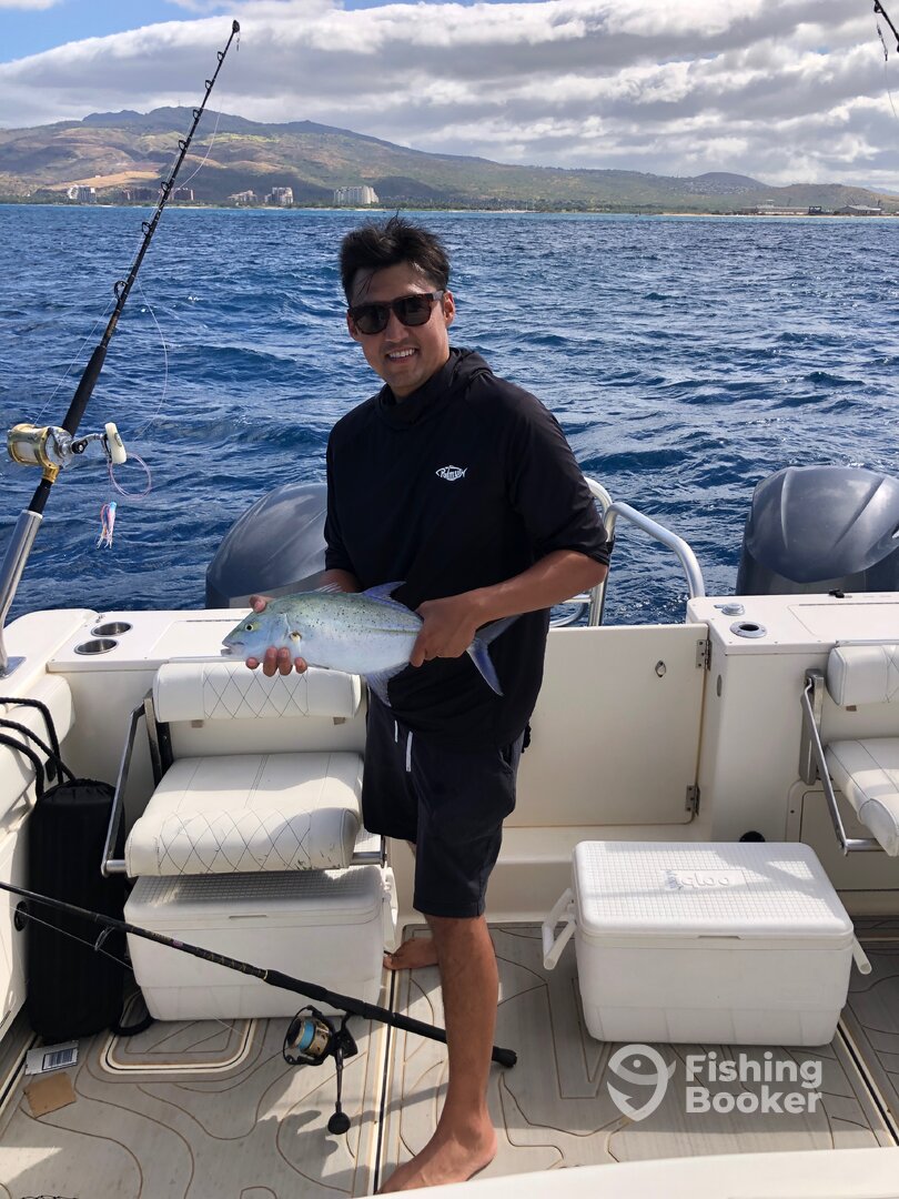 Bottom Jigging Blue Trevally! Bluefin Trevally off Ko Olina
